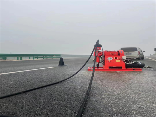 景宁马路路基路面开裂下沉注浆加固灌浆